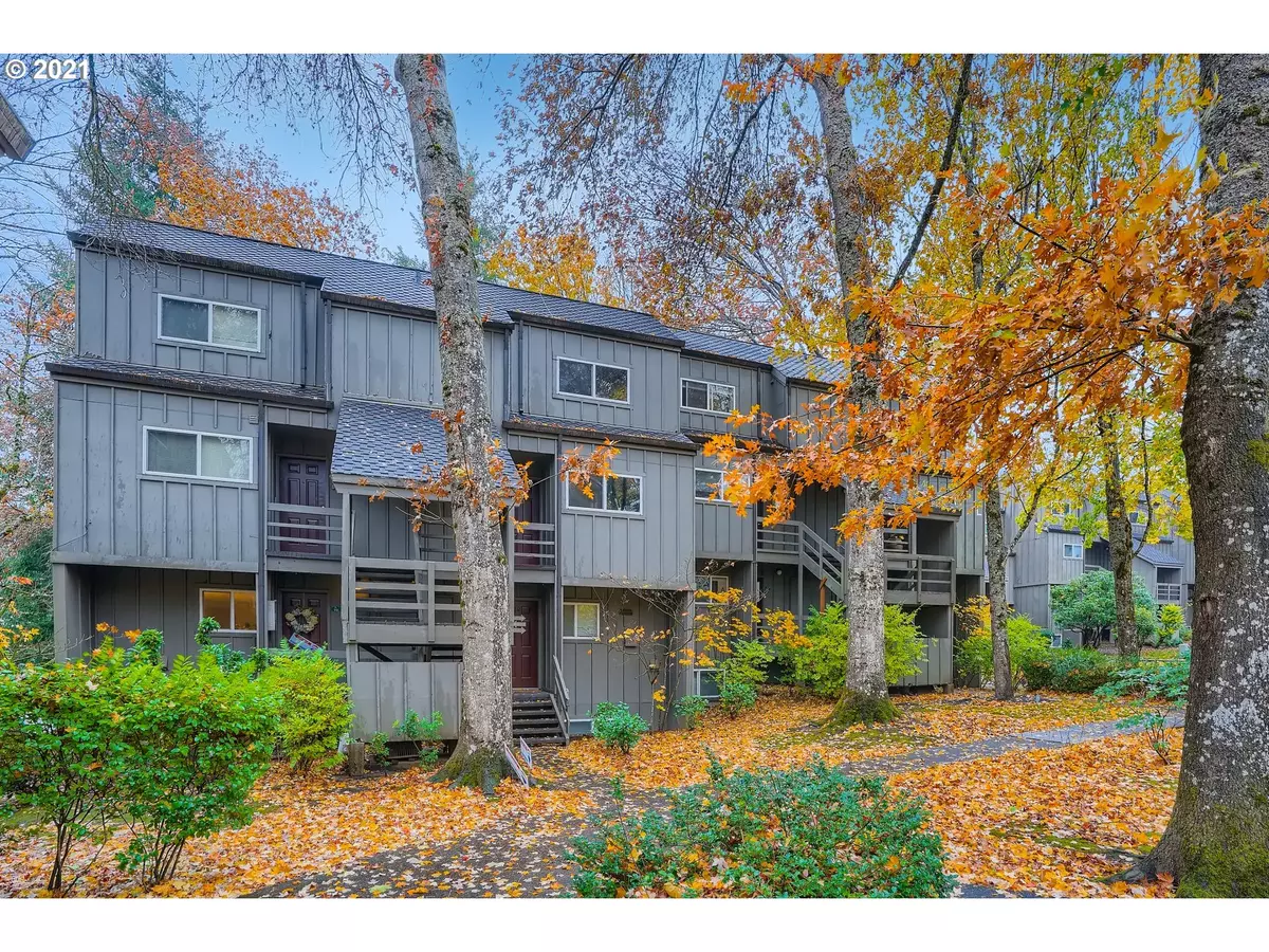 Lake Oswego, OR 97035,4 TOUCHSTONE #76