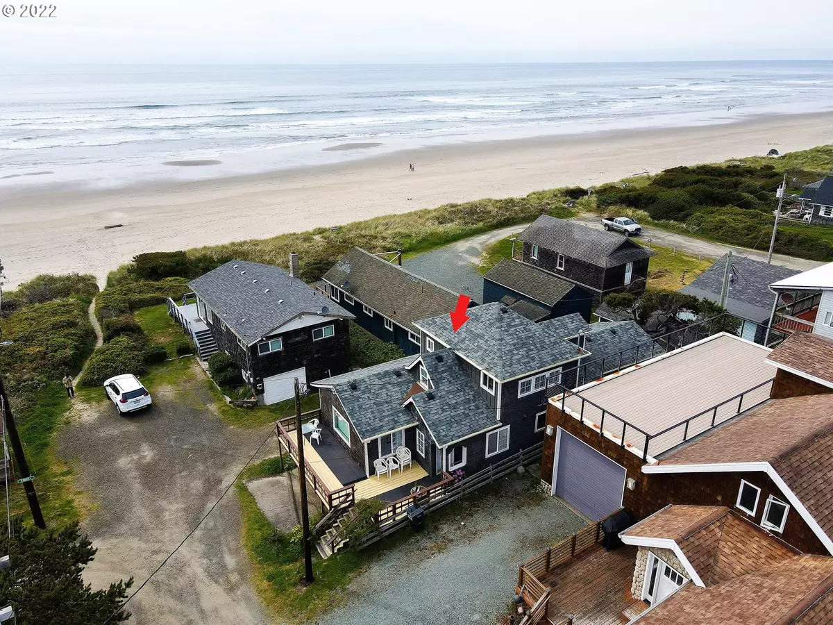 Rockaway Beach, OR 97136,137 NW 17TH AVE