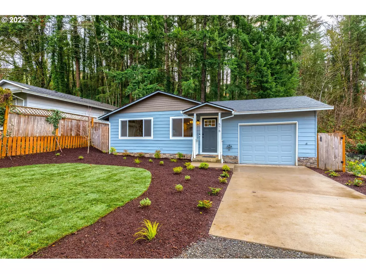 Estacada, OR 97023,576 SE 4TH AVE