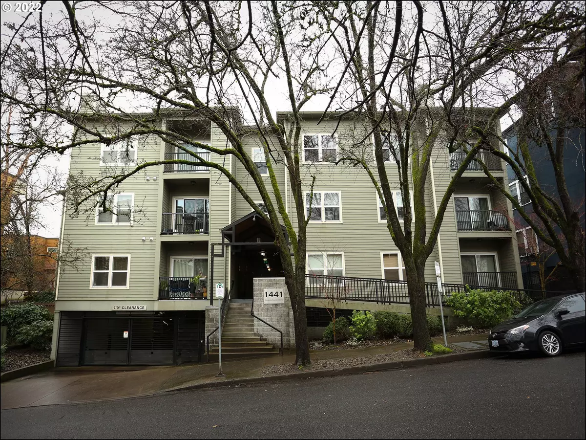 Portland, OR 97201,1441 SW CLAY ST #105