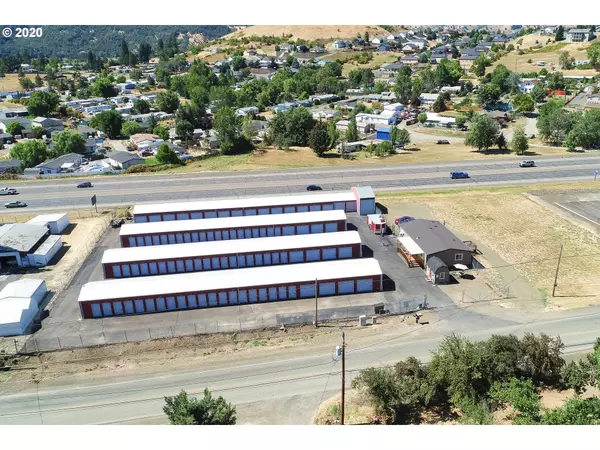 5060 GRANGE RD, Roseburg, OR 97471