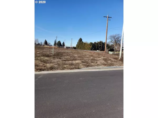 Hermiston, OR 97838,1023 SW COYOTE DR