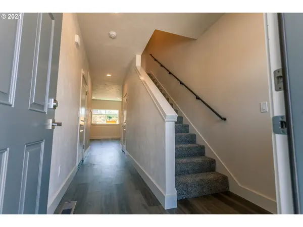 Veneta, OR 97487,88428 JAMESON WAY