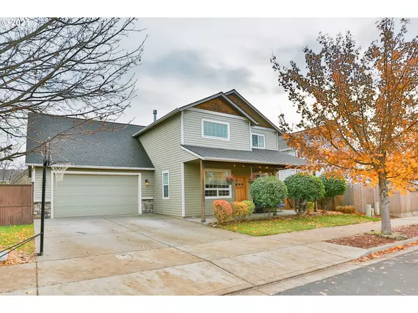 Hood River, OR 97031,1671 4TH ST