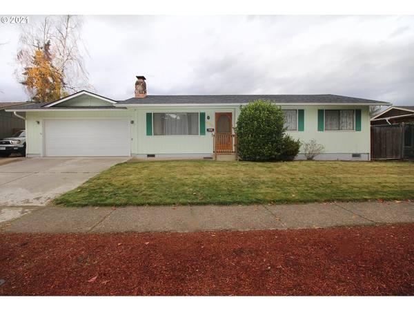 6988 B ST, Springfield, OR 97478