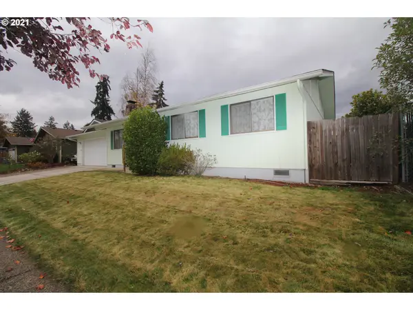 6988 B ST, Springfield, OR 97478