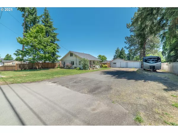 1050 N 5TH ST, Creswell, OR 97426