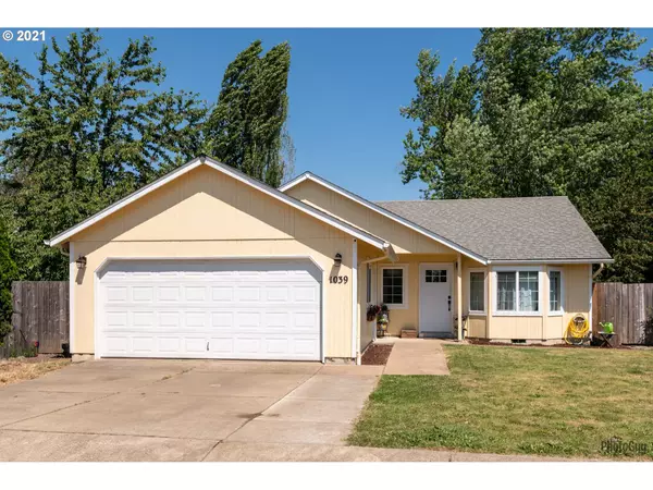 Creswell, OR 97426,1039 ASH GROVE LOOP