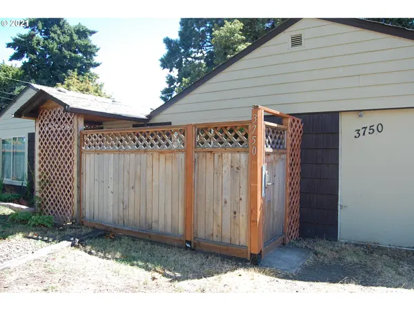 3750 MARSHALL AVE, Eugene, OR 97402