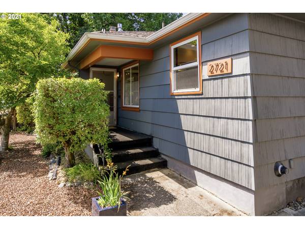 2721 SE 64TH AVE, Portland, OR 97206