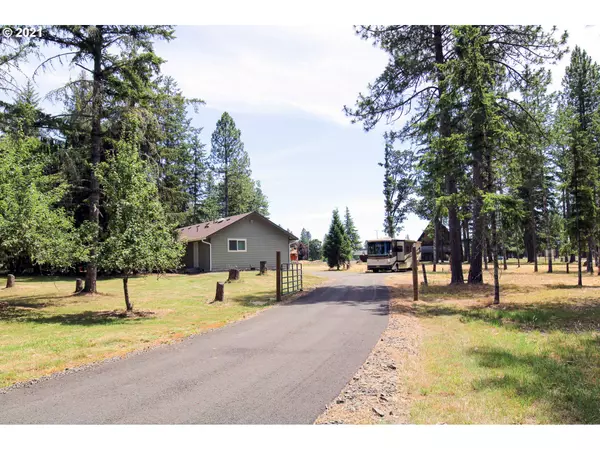 25628 JEANS RD, Veneta, OR 97487