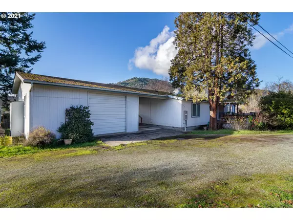 1218 NE DIVISION ST, Myrtle Creek, OR 97457