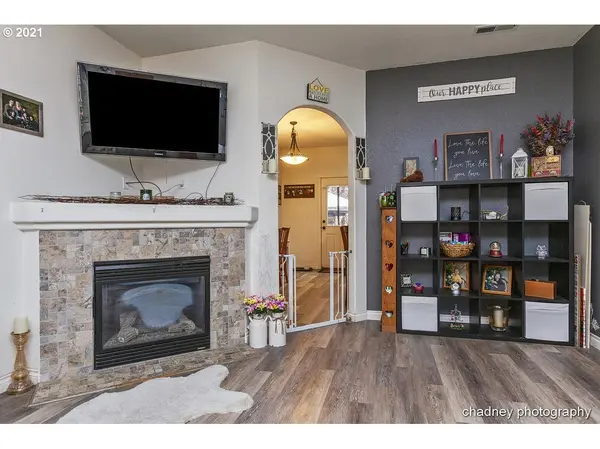 Sandy, OR 97055,39591 DUBARKO RD