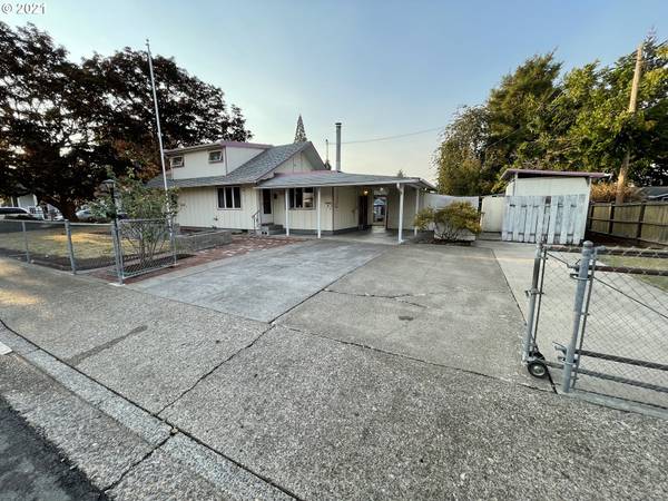 2002 H ST, Springfield, OR 97477