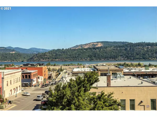 Hood River, OR 97031,115 STATE ST