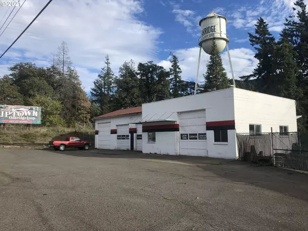 47884 HWY 58 HWY, Oakridge, OR 97463