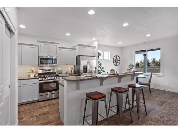 Lowell, OR 97452,235 Rockcrest DR