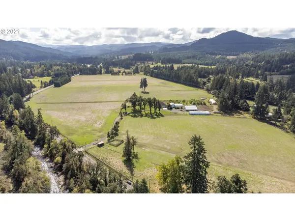 77328 MOSBY CREEK RD, Cottage Grove, OR 97424