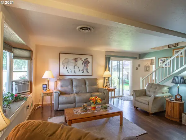 680 W MAIN ST, Hillsboro, OR 97123