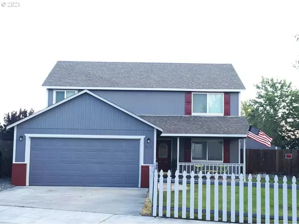 211 PINE TREE AVE, Umatilla, OR 97882