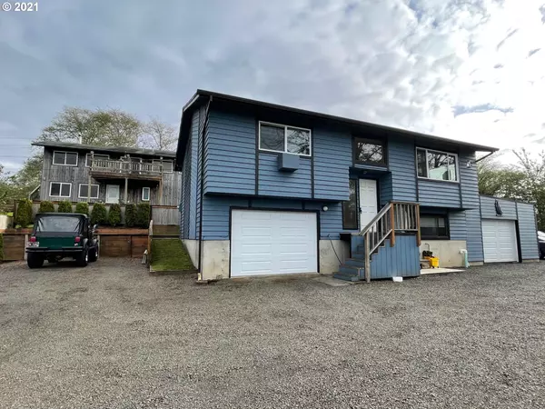 35208 Orchard LN, Astoria, OR 97103