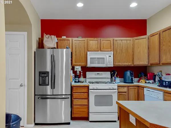 Springfield, OR 97478,6066 ORCHID LN