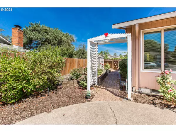 Eugene, OR 97405,3841 KEVINGTON AVE