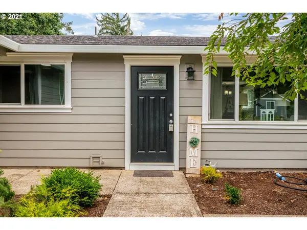 960 POPLAR ST, Sweet Home, OR 97386