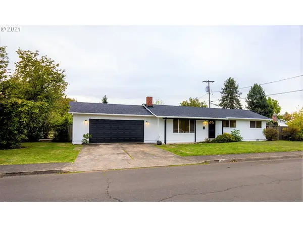 2302 GROVEDALE DR, Springfield, OR 97477