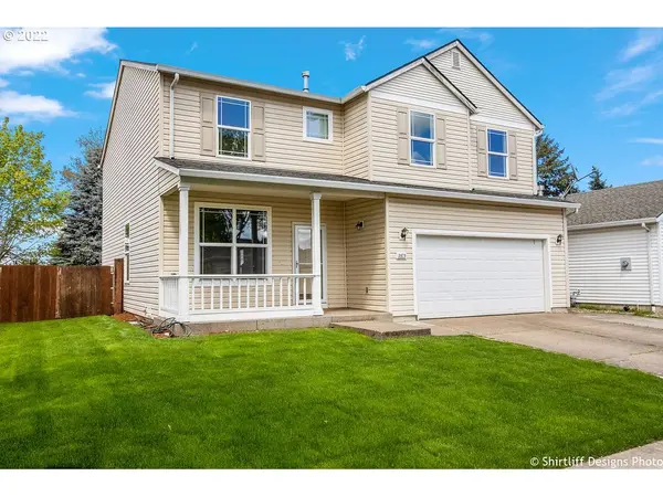 3879 CENTURY DR, Eugene, OR 97402