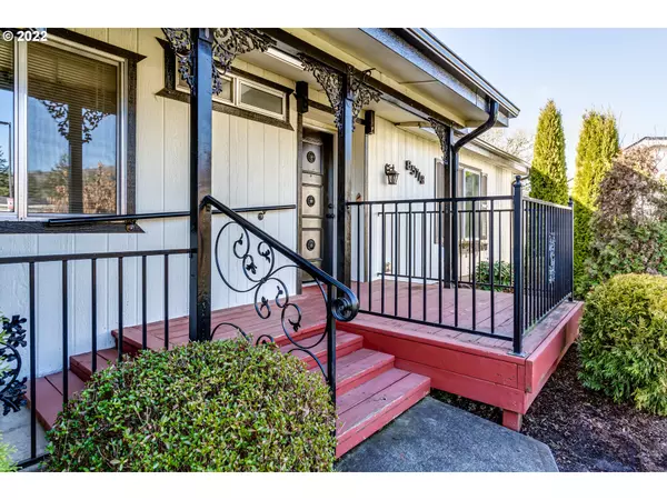 Eugene, OR 97405,85718 HAMPSTEAD LN