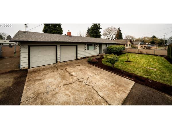 2560 HARVEST LN, Springfield, OR 97477