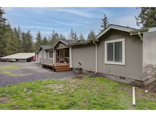 690 CLEARWATER RD, Kelso, WA 98626