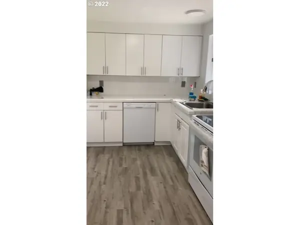 5175 SW LOMBARD AVE, Beaverton, OR 97005