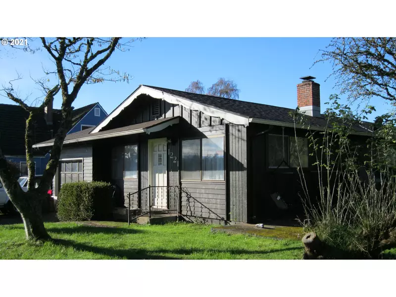 1221 N KNOTT ST, Coquille, OR 97423