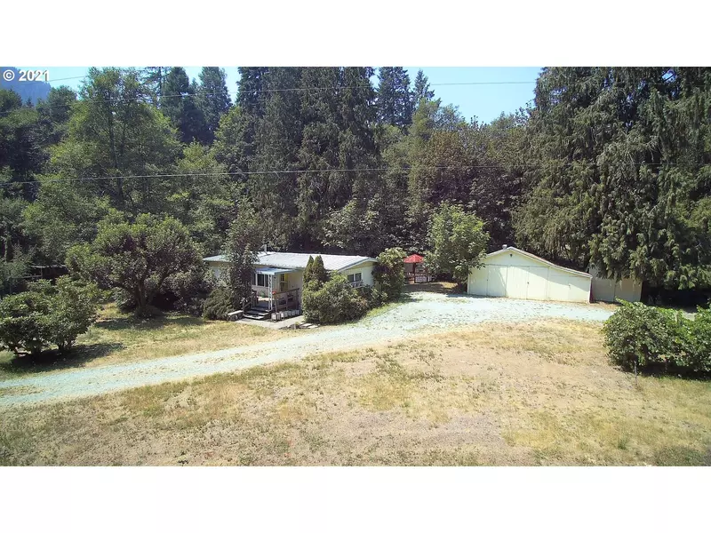 796 LEES CREEK RD, Myrtle Creek, OR 97457