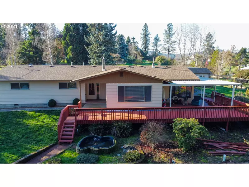 229 NW WOODLAND DR, Winston, OR 97496