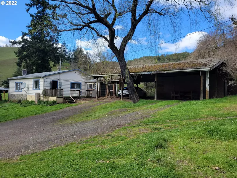 972 RICHARDSON RD, Myrtle Creek, OR 97457