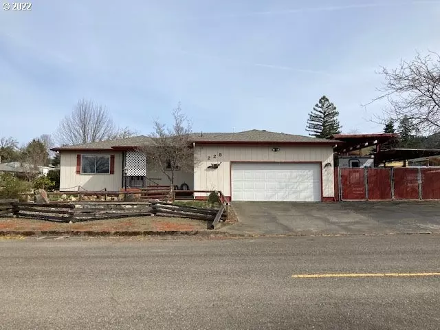 225 SE STEVENSON AVE, Myrtle Creek, OR 97457