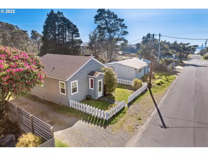 156 BEESWAX LN, Manzanita, OR 97130