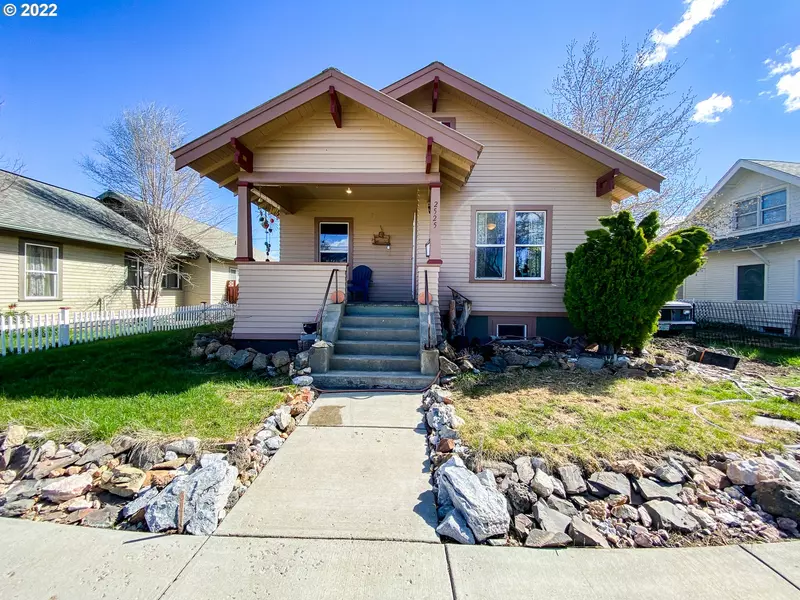 2525 VALLEY AVE, Baker City, OR 97814