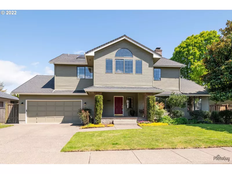 2927 Wolf Meadows LN, Eugene, OR 97408