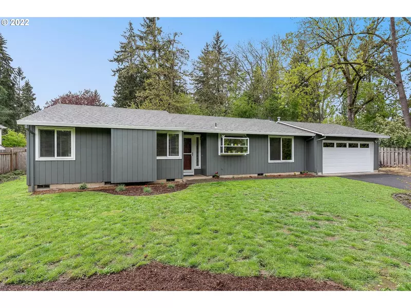 2412 SE SILVER SPRINGS RD, Milwaukie, OR 97222