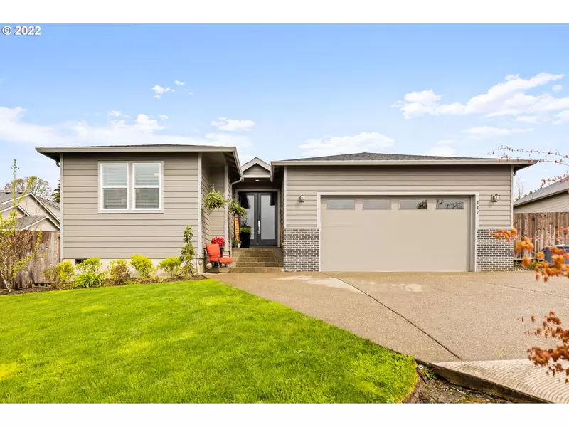 117 W 12TH WAY, La Center, WA 98629