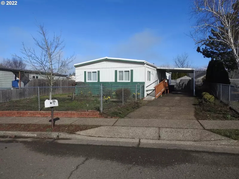 470 N 2ND ST, Creswell, OR 97426