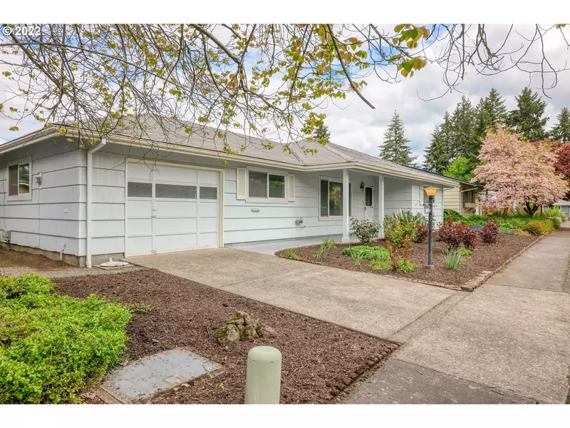 12115 SW KING RICHARD DR, King City, OR 97224