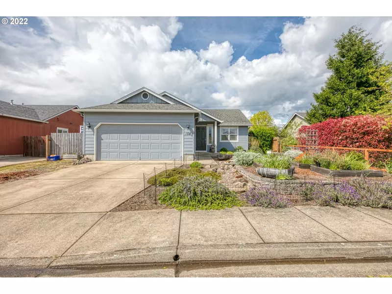 154 ROBIN CT, Creswell, OR 97426