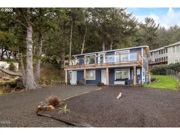 3660 ROCKY CREEK AVE, Depoe Bay, OR 97341