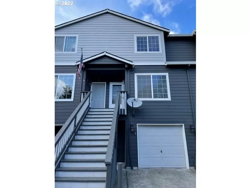 255 N 18TH ST #9, St Helens, OR 97051