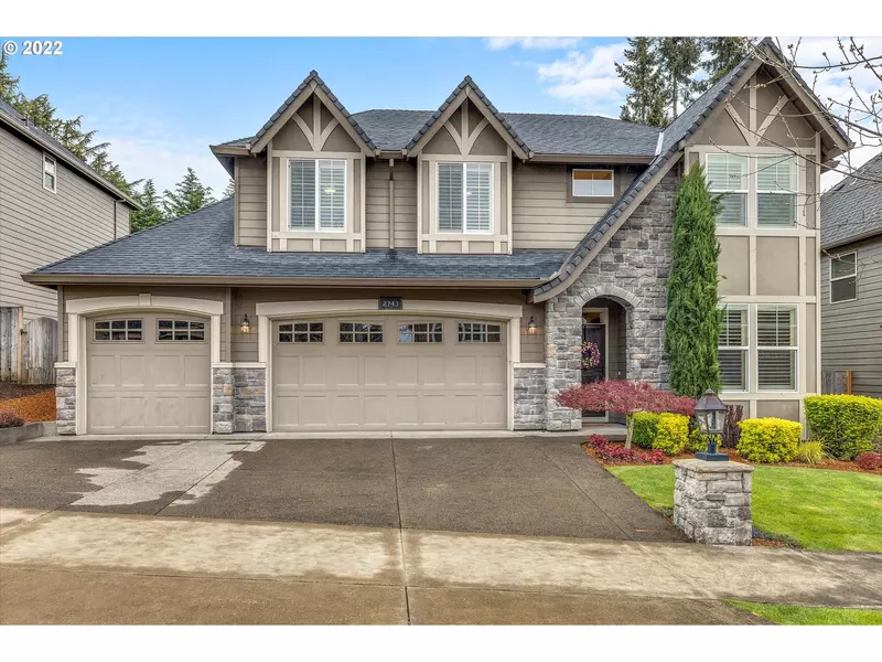 2743 RIDGE LN, West Linn, OR 97068